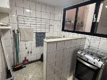 AREA DE SERVI�O