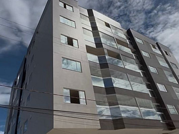 APARTAMENTO DE VISTA LATERAL DA PRAIA